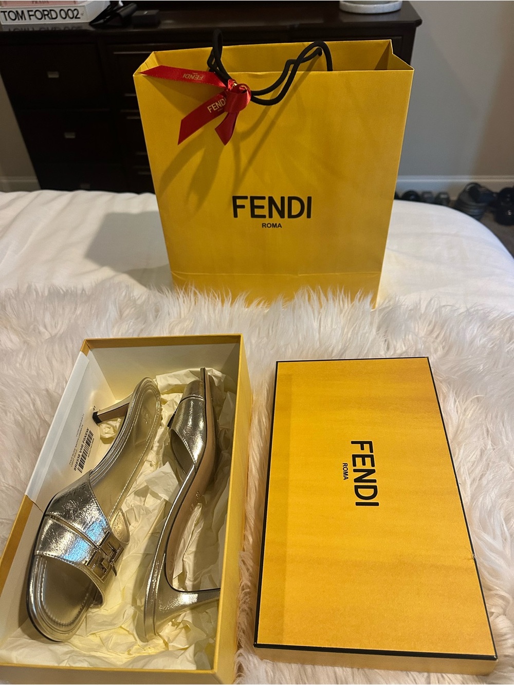 Fendi Ffold Gold Metallic Logo Slide Heels - Picture 10 of 10